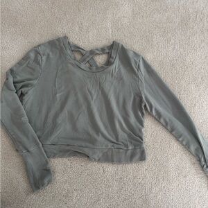 ALO Yoga Women's Long Sleeve Top in Gray